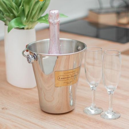 Ameli Home Luxury Apartment Tarent Zewnętrze zdjęcie
