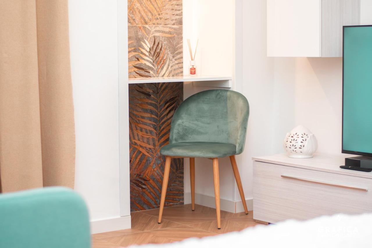 Ameli Home Luxury Apartment Tarent Zewnętrze zdjęcie